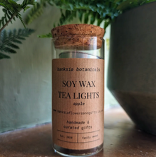 Load image into Gallery viewer, Banksia Botanicals Apple Soy Wax Tealights
